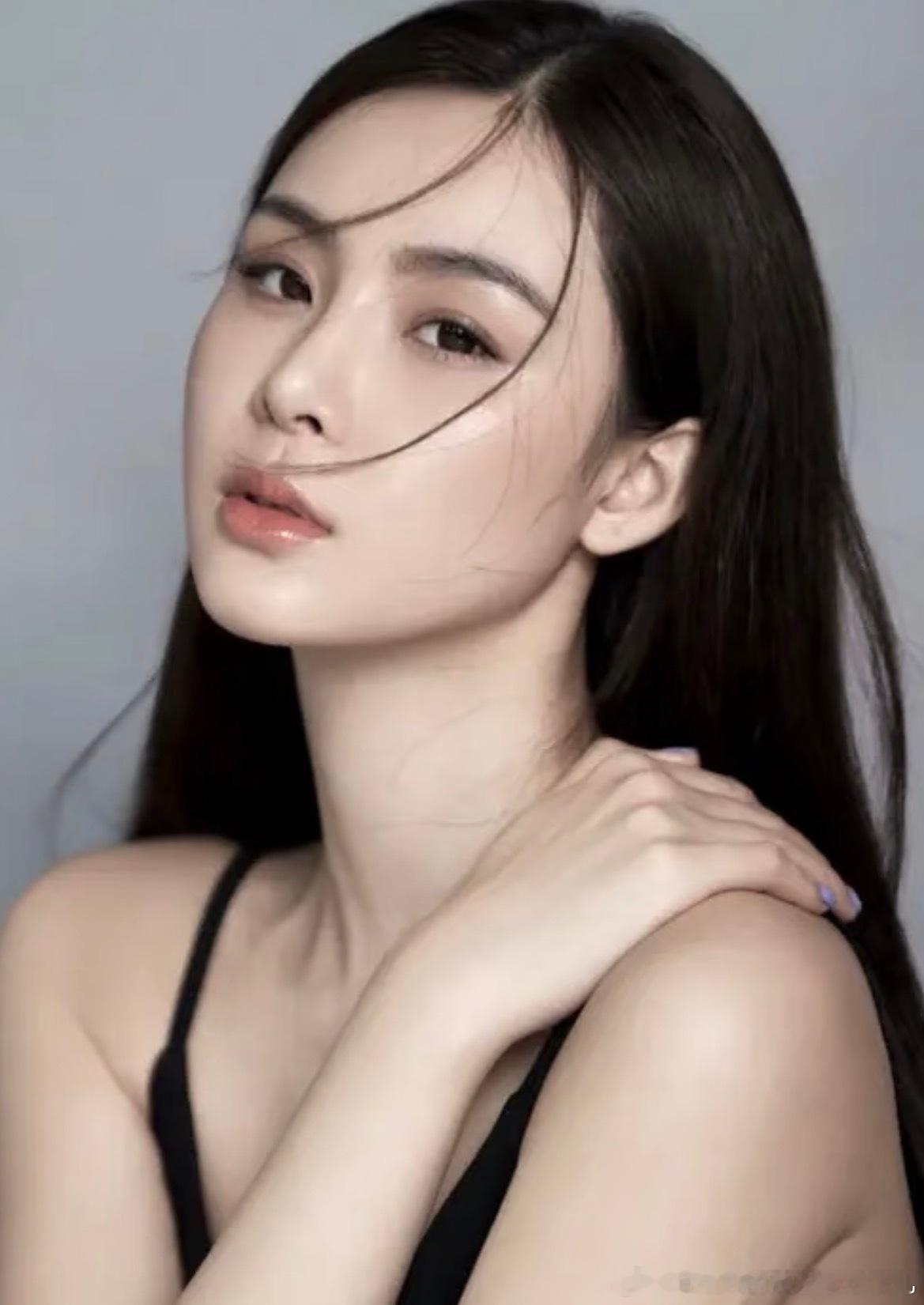 张颖颖称大S前夫和朋友女儿裸聊张颖颖开撕 她明知道人家男的已经结婚了，还能跟男的