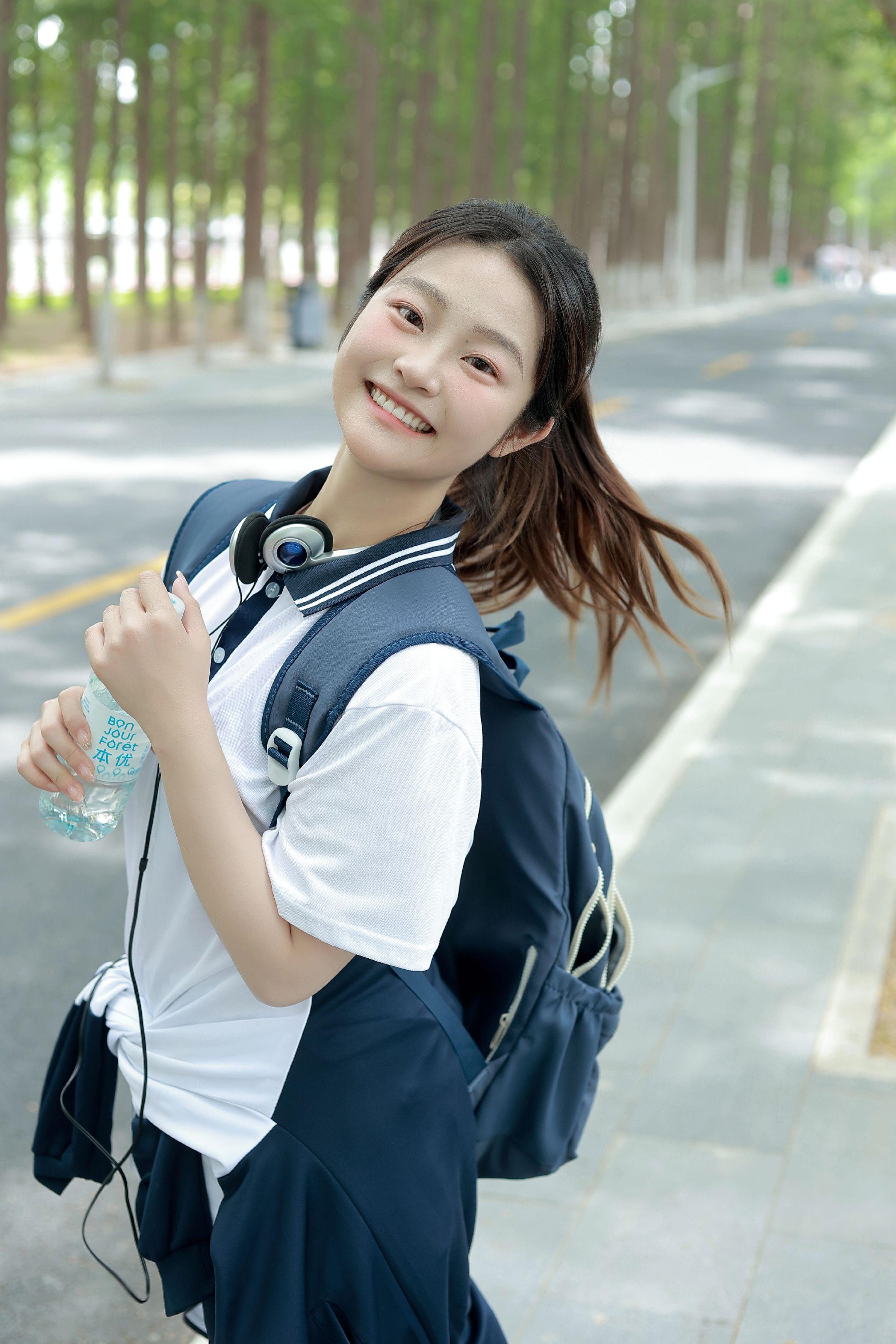 人无法同时拥有青春和对青春的感受。（拍的时候也在弥补一些遗憾吧）