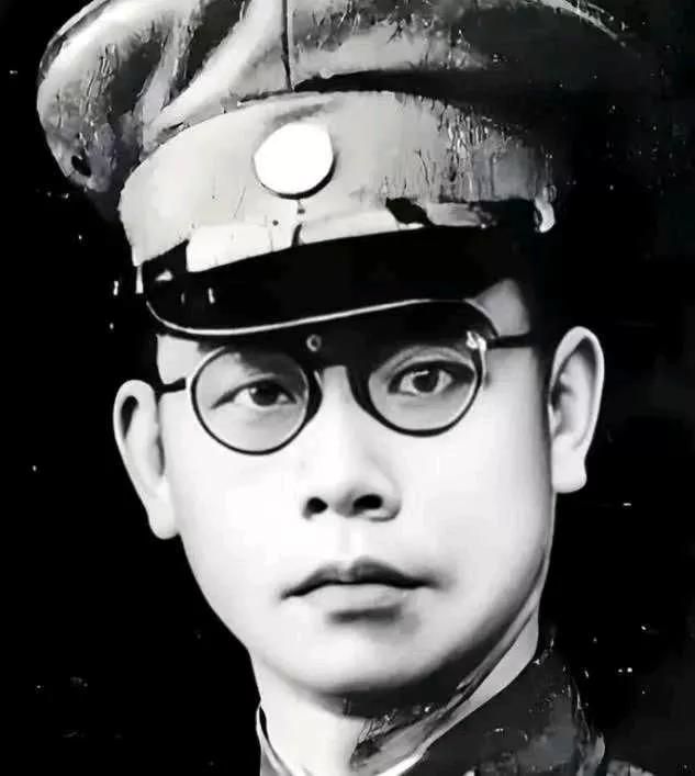 蒋介石三个得力下属一起为吴石求情，结果当场被革职，吴石被押往刑场时，毛人凤唯恐他