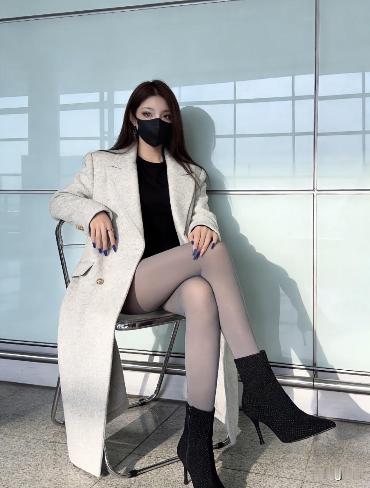 你见过最性感的女生有多性感傲人身材与火辣气质并存。但她对“性感”有自己的坚守，拒