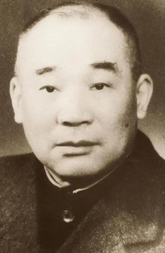 1958年，马寅初建议实行计划生育，毛主席强烈否决了他的建议，并提出一个令世人敬