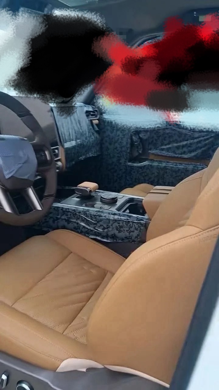 虽然我说过日产是一个无法让人勃起的品牌，但是看到大家都收大沙发我也羡慕啊，日产还