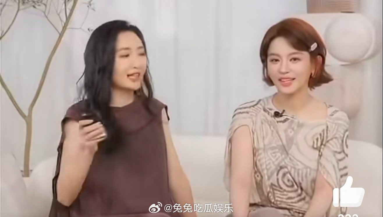 王鸥何九华 分手王鸥直播说自己单身   王鸥在直播中透露：“我也是单身，单身就是