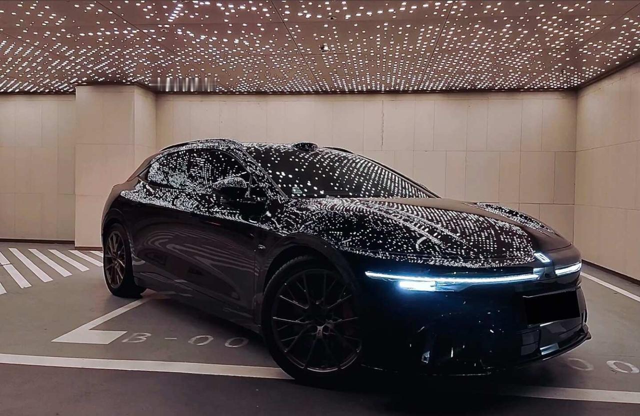 极氪007GT和小米su7谁是20万级天花板？
20万级纯电猎装轿跑内卷时代，两