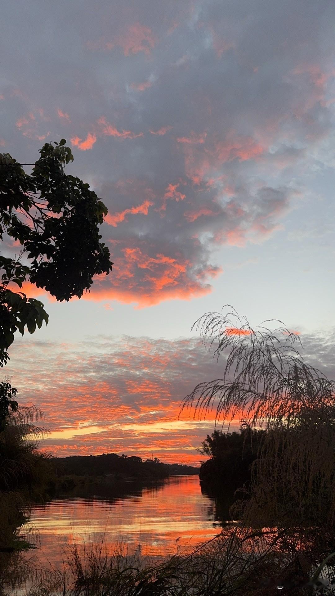 Time to go away 
也感谢这些经历，
认清了自己，认清了一些人…