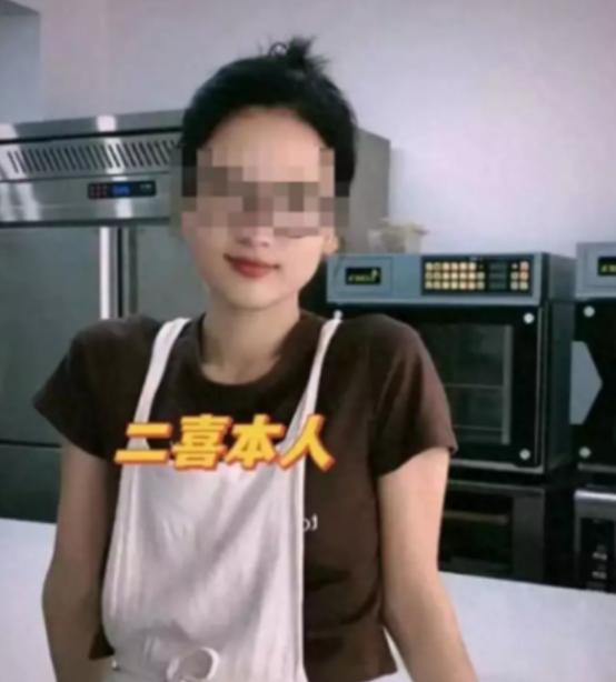 2025年9月江苏，一位33岁老板娘，出轨店内18岁暑假工，对方年富力强，不知疲