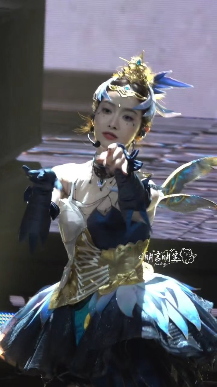 宋茜、田曦薇、王玉雯、陈瑶、和平精英刺激之夜cos造型生图状态