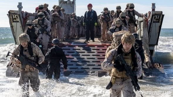 凤凰新闻【胡锡进：下下周应该是美对伊朗地面战发生风险最大的窗口期】伊朗媒体周日刊