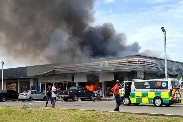 泰国炸柬埔寨赌场背后的事，中国也牵扯其中.
最近泰国军队突然开炮轰炸柬埔寨边境的