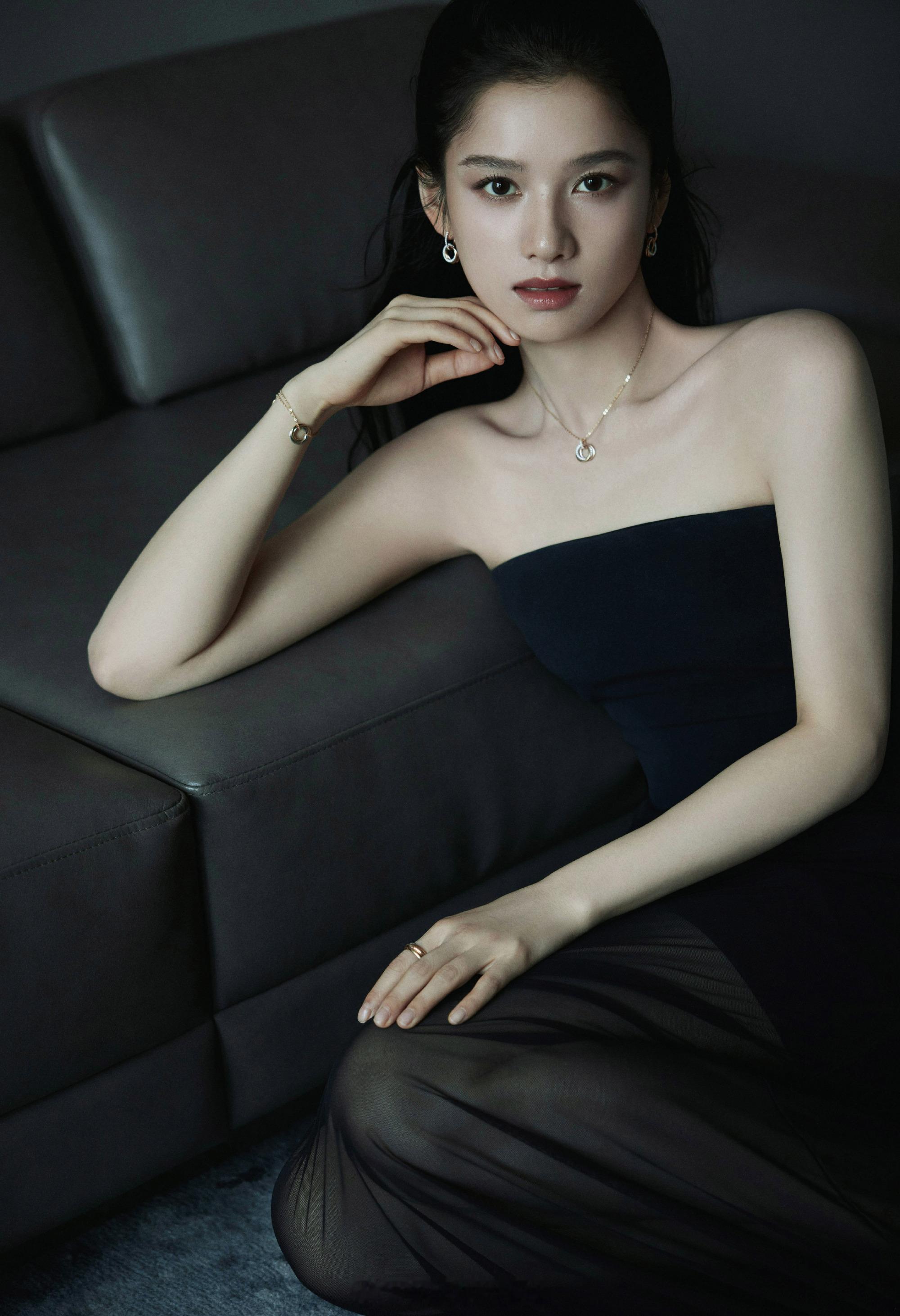 张婧仪的心动相册集 ​​​