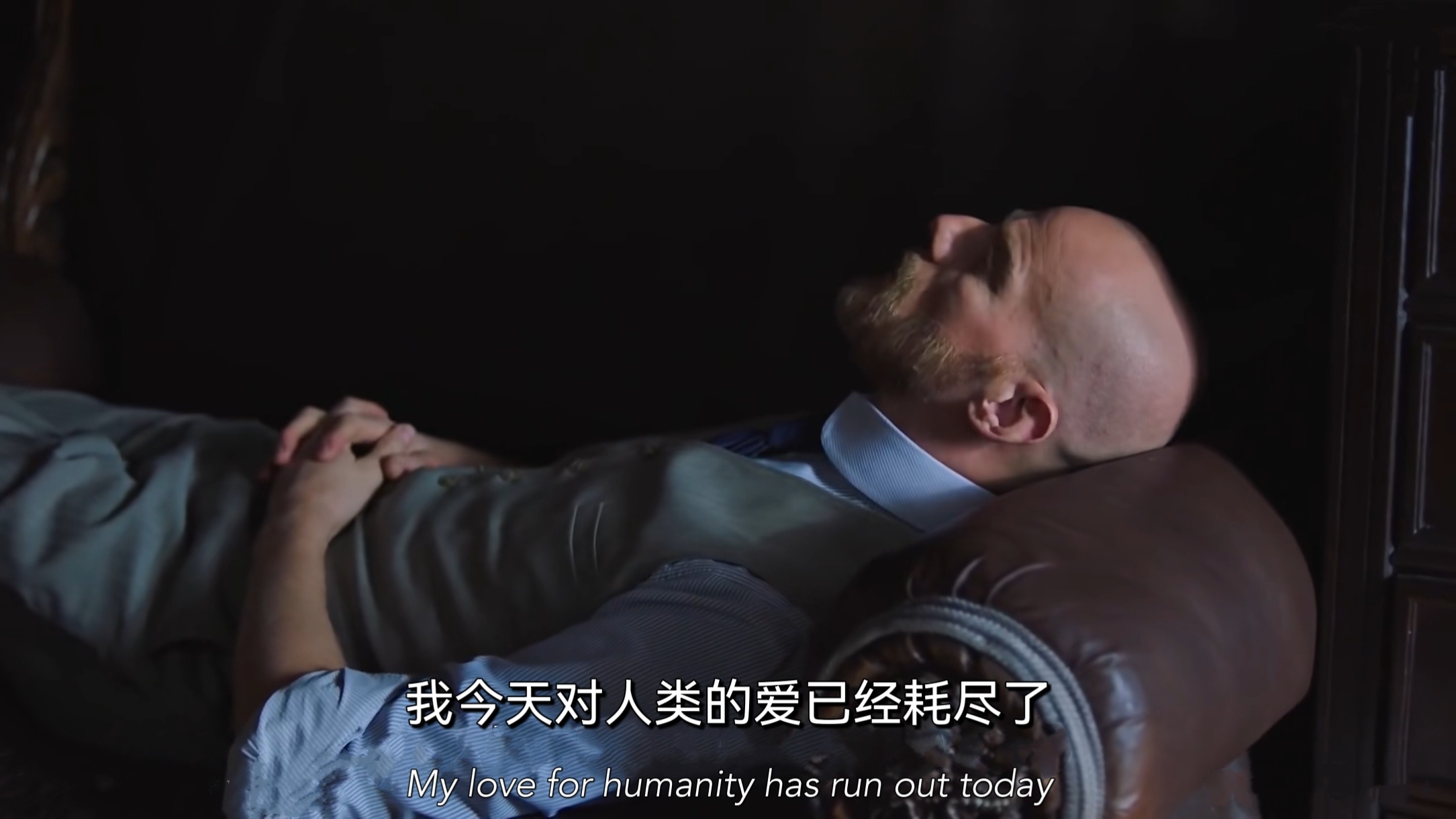 比周一更忙的，是周二以前单知道被例会塞满的周一很难过现在觉得拿着周一例会对齐的T