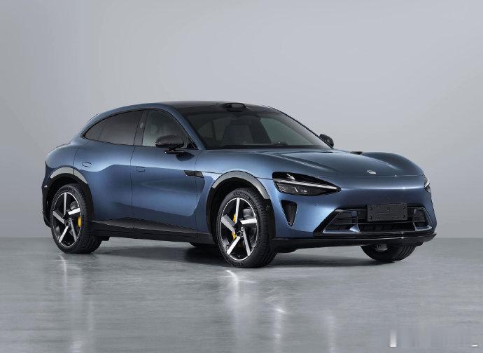 小米YU7入门级版本 入门版小米YU7尺寸没变，依旧是熟悉的235kW 后驱单电