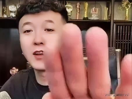 一哥谈论太原老葛被罚560万元事件，说道：这种事发生也正常！

        