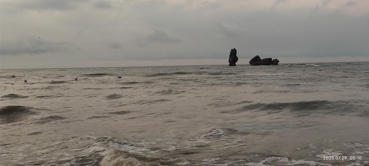 2025年7月29日
 
环国行摄第24天：碣石--石家庄。行驶675公里。
1