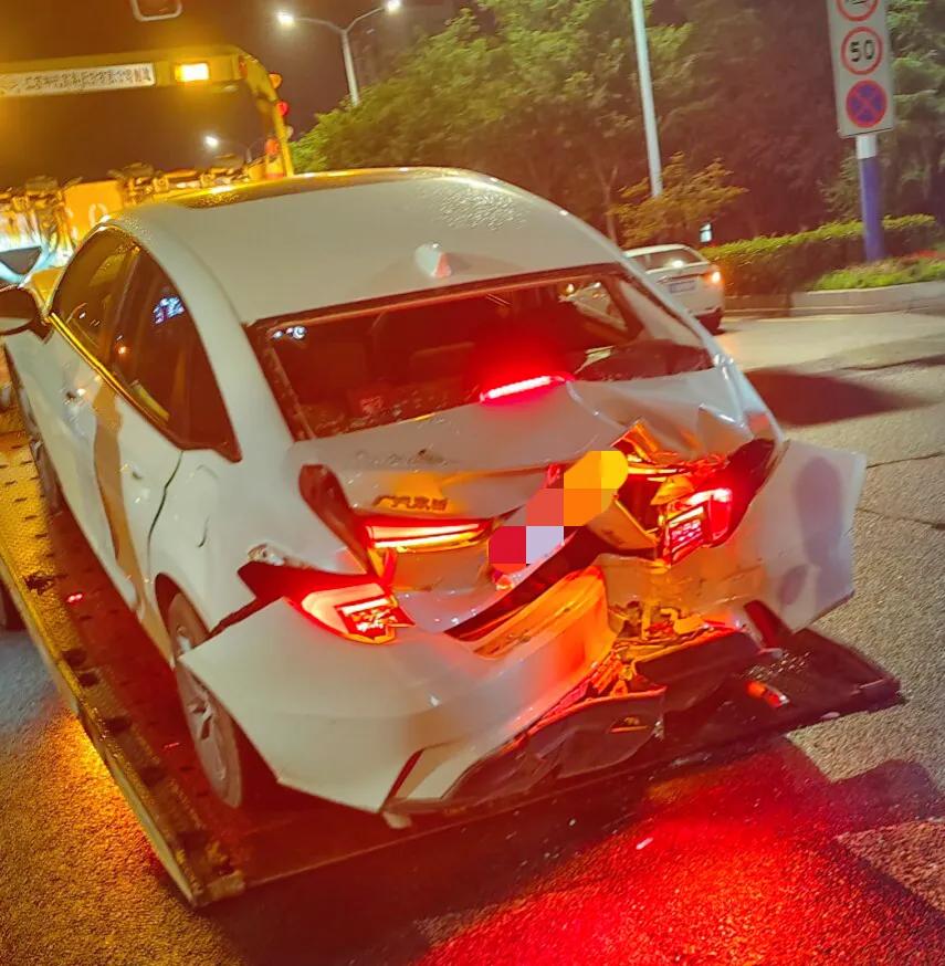 本田型格被追尾了，后车直接发动机报废，日系车还是太脆了？日系车皮薄，但是小碰撞看
