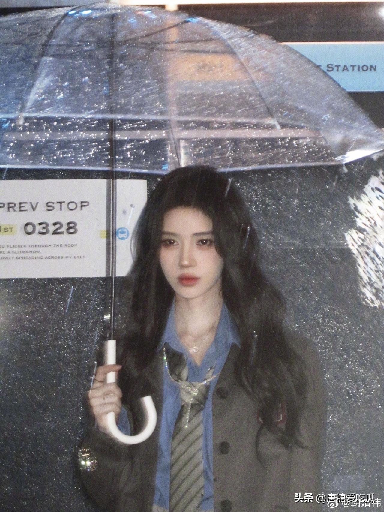 越看越心塞
鞠婧祎出道10多年，赚的没有赔的多
钱没有赚到，如今要走了那边还要拿