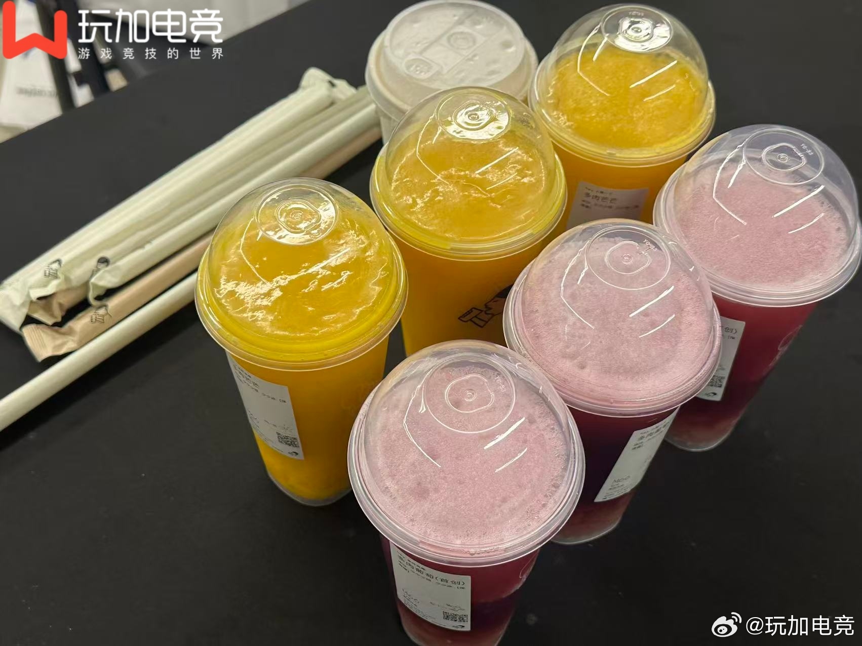 感谢准备的奶茶暖暖的很贴心2026lpl第一赛段2026lpl英雄联盟