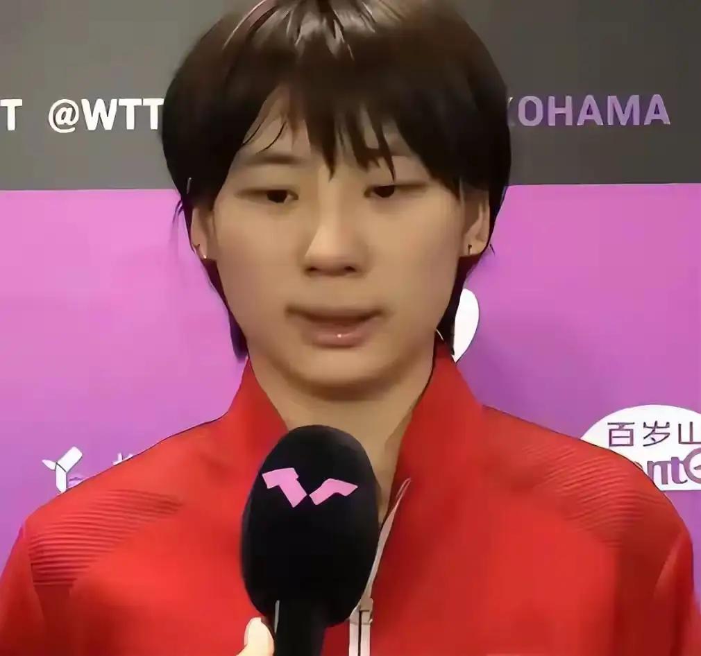 在昨晚亚锦赛女团决赛中，陈熠一单连输两场，导致国乒女团丢冠的根本原因。此时此刻我