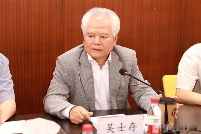 后果自负！中方释放重磅信号：黄岩岛填岛箭在弦上，主动权完全移交菲律宾
 
近段时