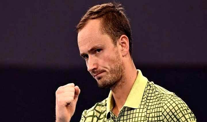 印第安维尔斯大师赛，顶流种子一半都是翻盘晋级的。
 
阿尔卡拉斯先丢一盘连扳两局