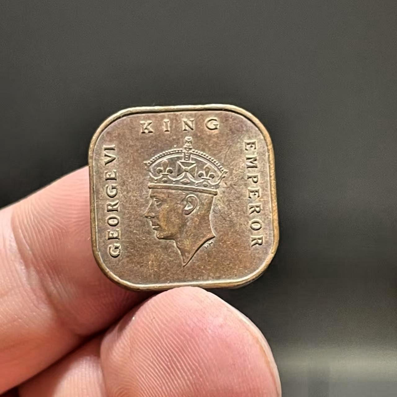 20元买味精，竟牵走跨国无主之物？

付师傅夜遇神操作阿姨。掌心赫然亮出一枚正方