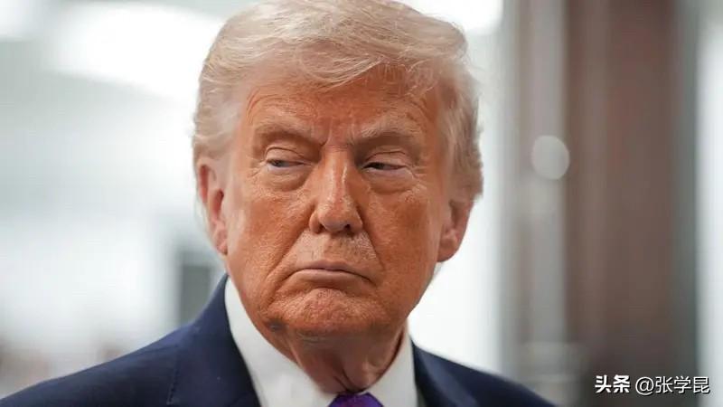 特朗普今天发文说：“现在随着伊朗的覆灭，美国最大的敌人已经变成激进左翼、极度无能