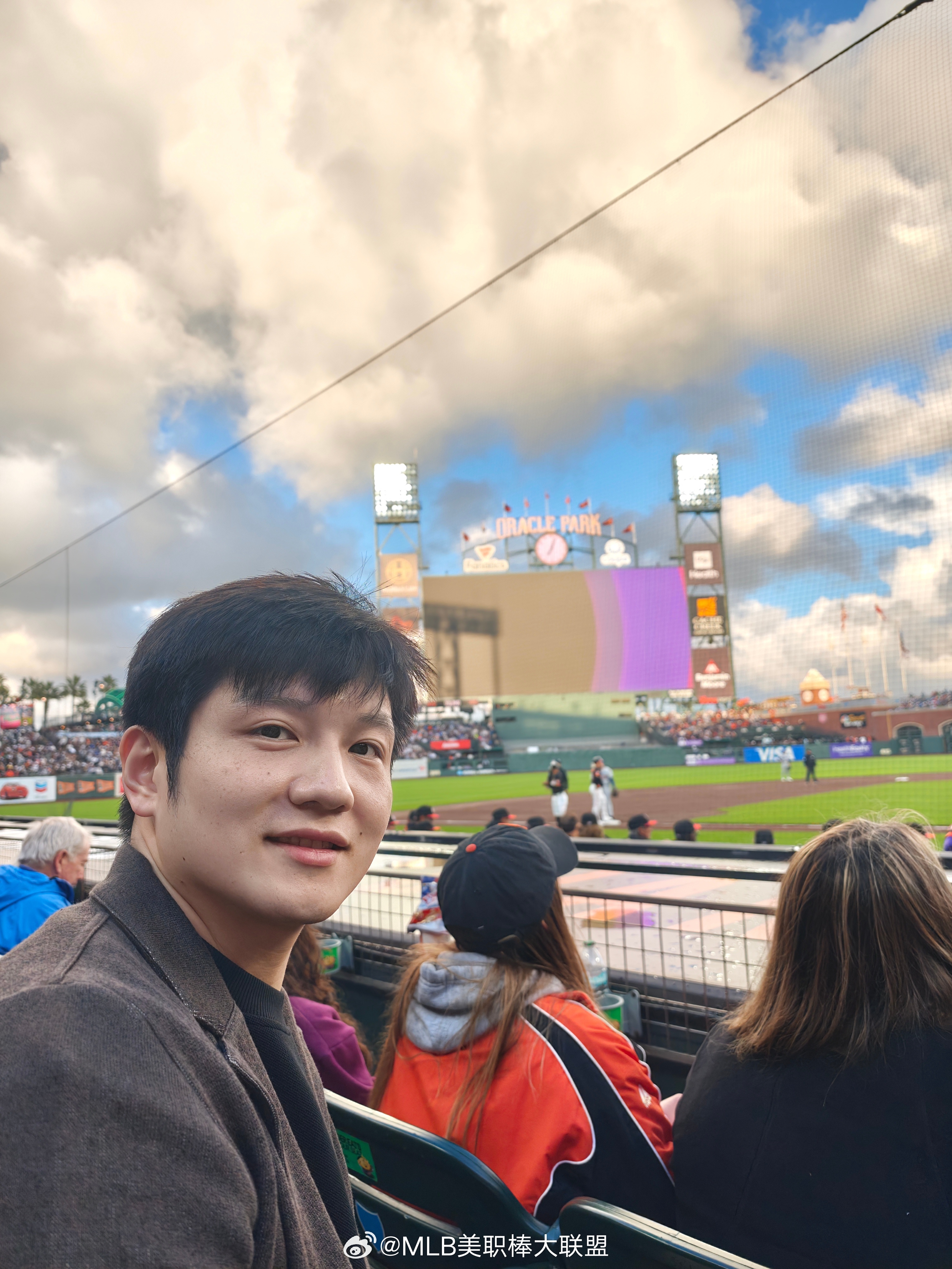 #吴敬平花式夸赞樊振东#更博晒图美国之行：有幸身处一个不断打开边界的时代，才得以