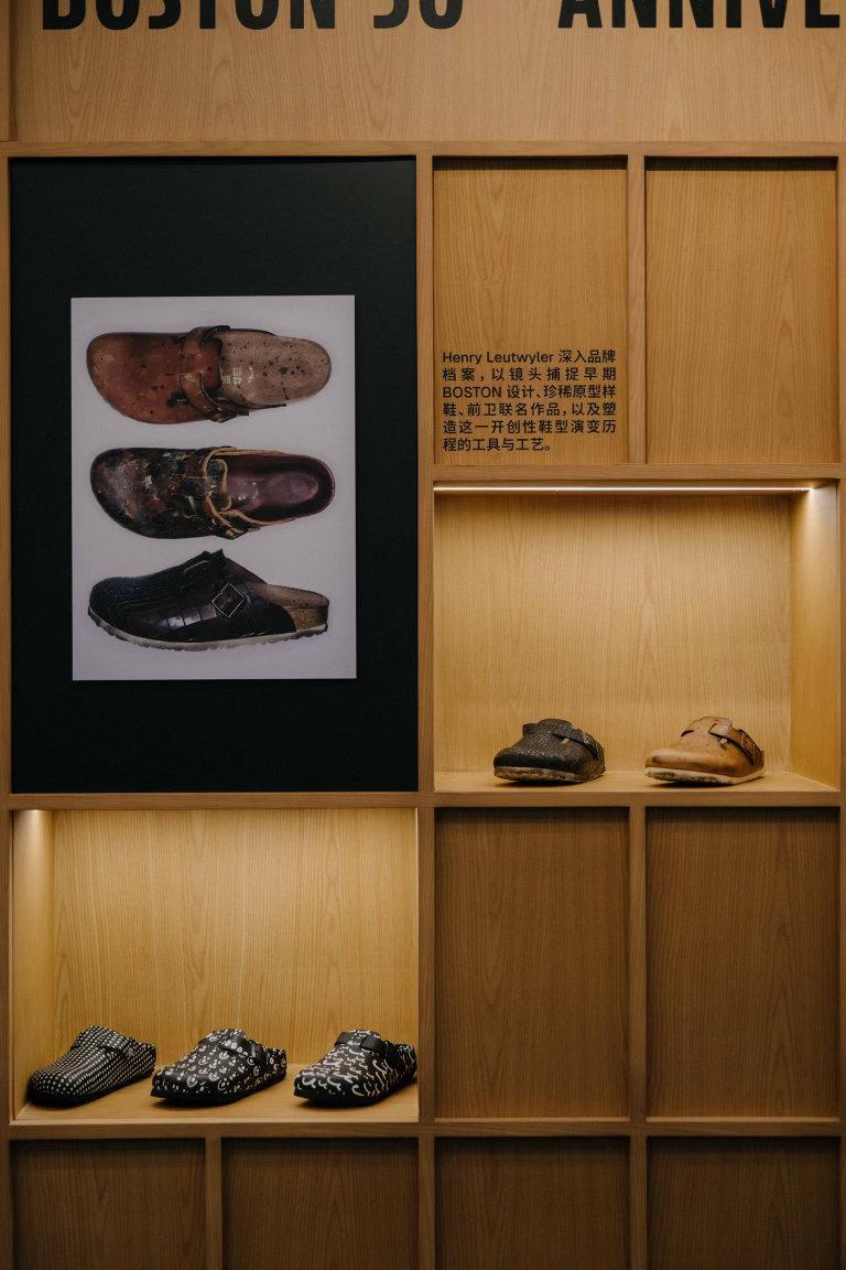 2026 年，BIRKENSTOCK (勃肯) 经典鞋型 BOSTON 木屐迎来
