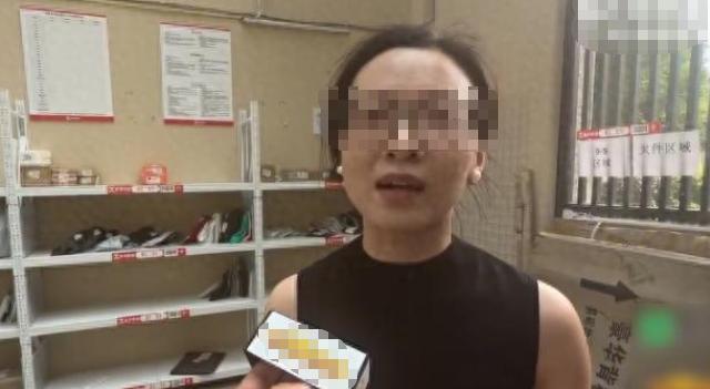 冤不冤？浙江绍兴，一女子网购了一套露营设备，快递送到驿站后她一直没去取。
等半年