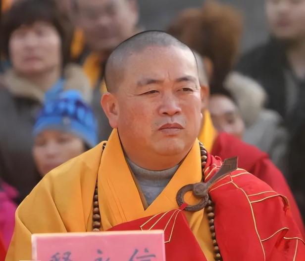 释永信恐怕很难活着走出监狱大门了，不是因为他判的时间太长，而是因为他进去的时候，
