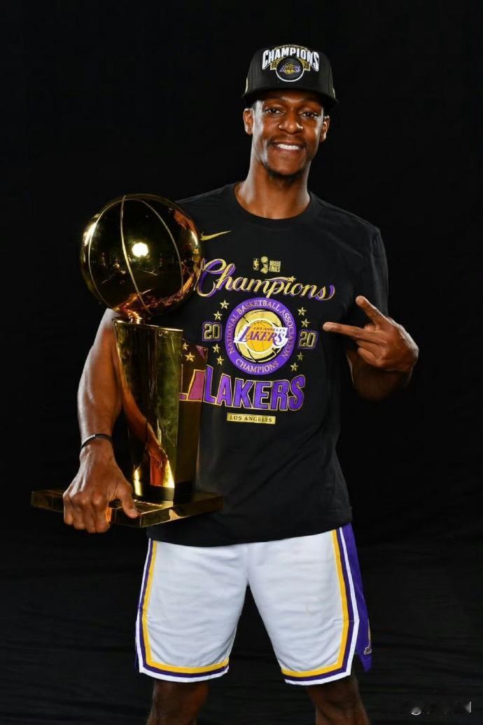 NBA：隆多有可能入主湖人队！

名记Haynes报道湖人选帅工作： “如果湖人