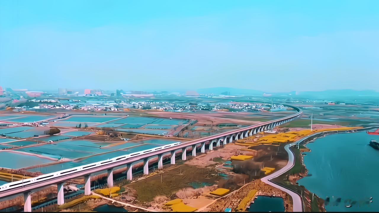 你认为苏北交通发展的重点是什么?苏北交通要想真正崛起，重点就抓三件事！一是高铁加