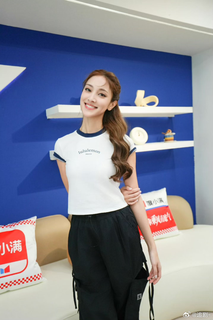 芒果 听完你的听你的乘风2026 浪姐今晚舞台直播，芒果我听你的蹲到底，你也听我