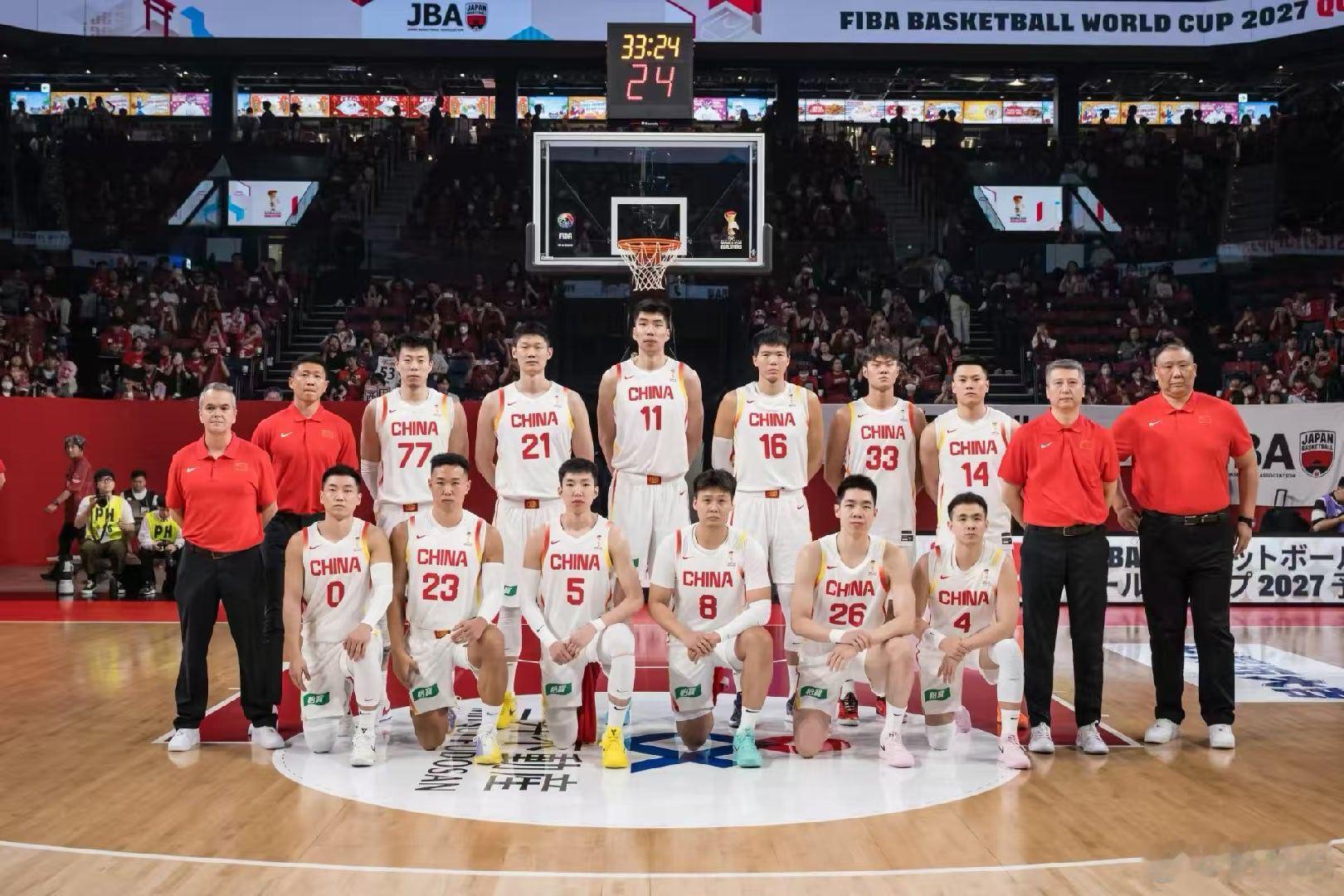 中国男篮vs日本男篮 中国男篮在半场落后14分的情况下，凭借第三节单节25比9的