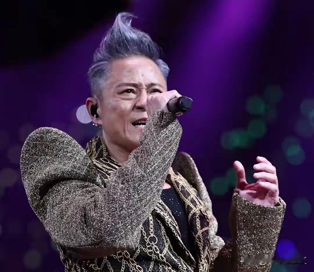 草蜢组合蔡一杰癌症复发，开演唱会多名圈中好友捧场，陈奕迅更是充当开场嘉宾！
草蜢