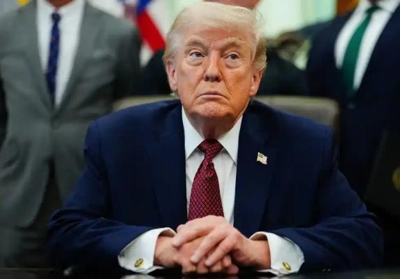 中东传来坏消息,在霍尔木兹海峡附近海域，美军和伊朗革命卫队干起来了，还把伊朗货船