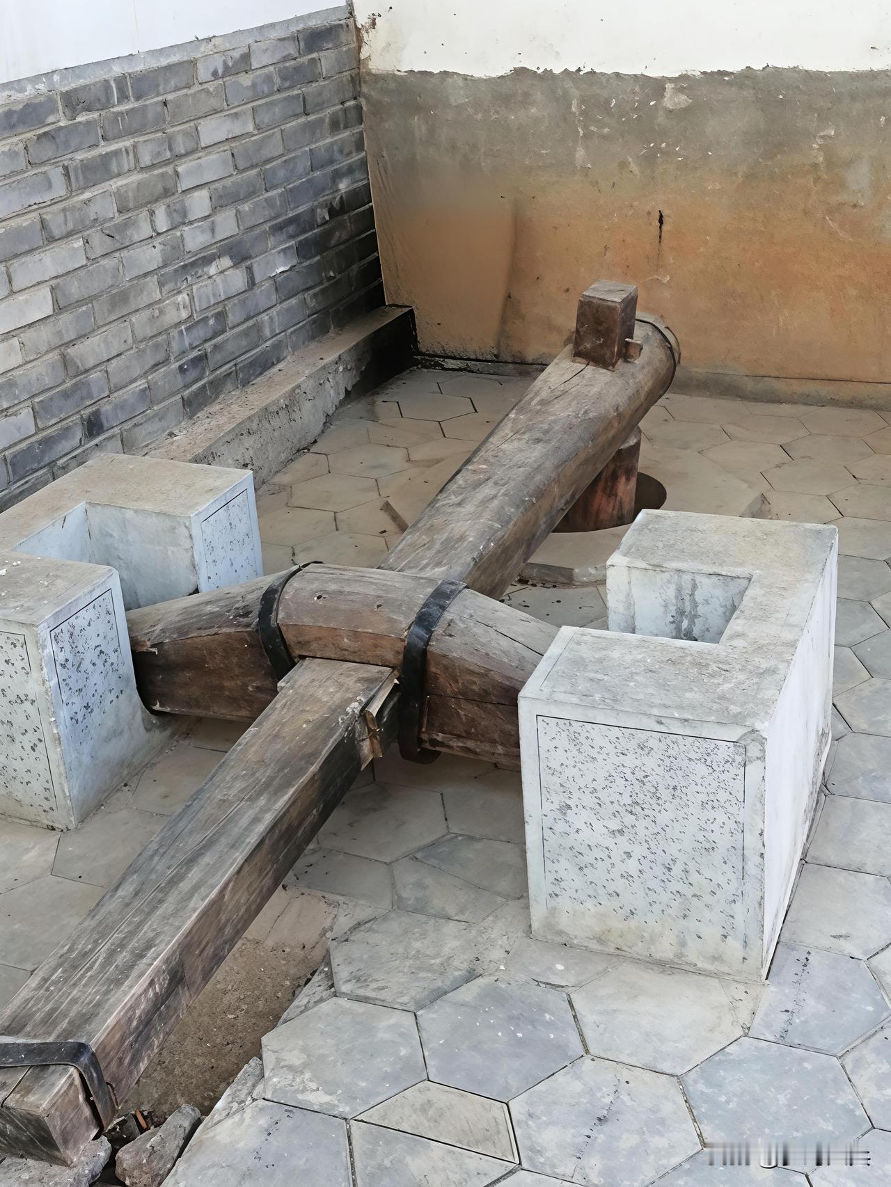 眼前这东西全网没有几个人见过？能见过这东西的人最小的有50岁以上了吧！用过这件老