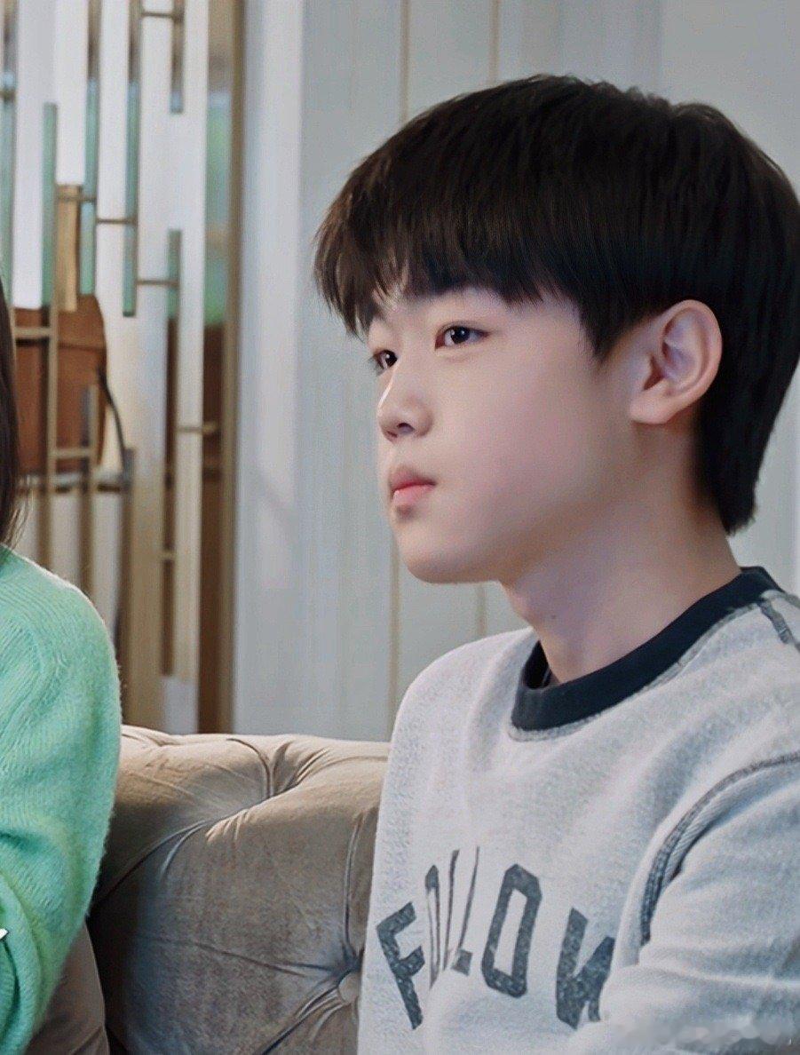 韩昊霖喊话聂曦光大胆追爱 弟弟弹的不是吉他，是姐姐的幸福序曲！韩昊霖用戏外弹唱延