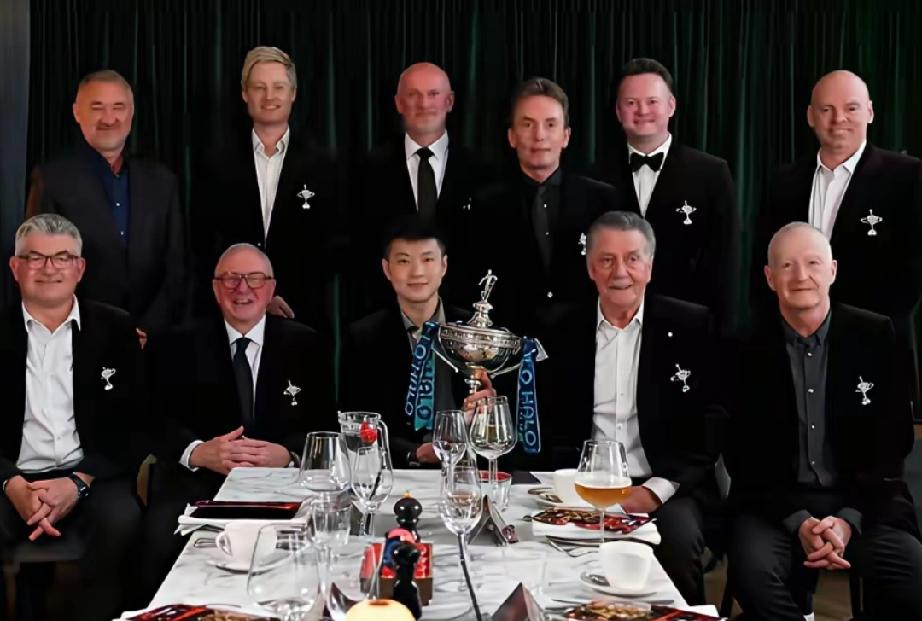 不得不说，赵心童真是长脸，走到哪都让人稀罕。
         这不，本届斯诺克