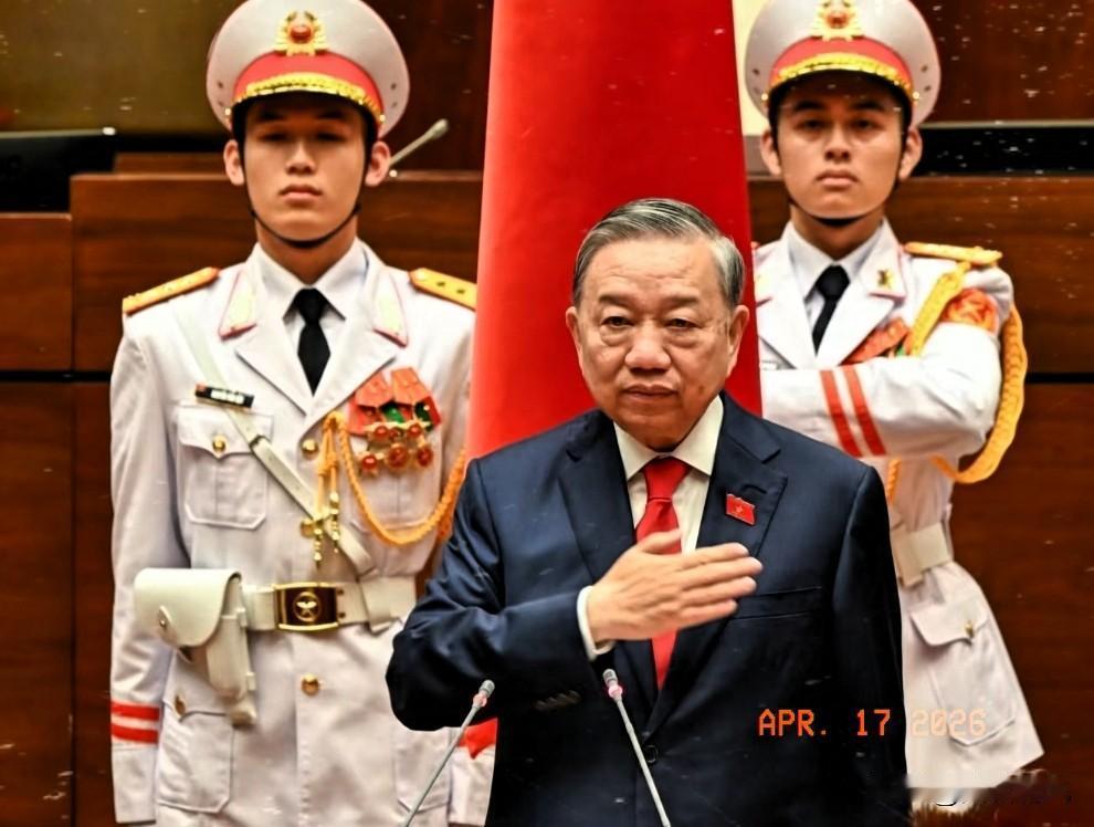越南跟中方签了45份合作文件，当场表态支持一中政策！很多人以为，越南左右逢源、两