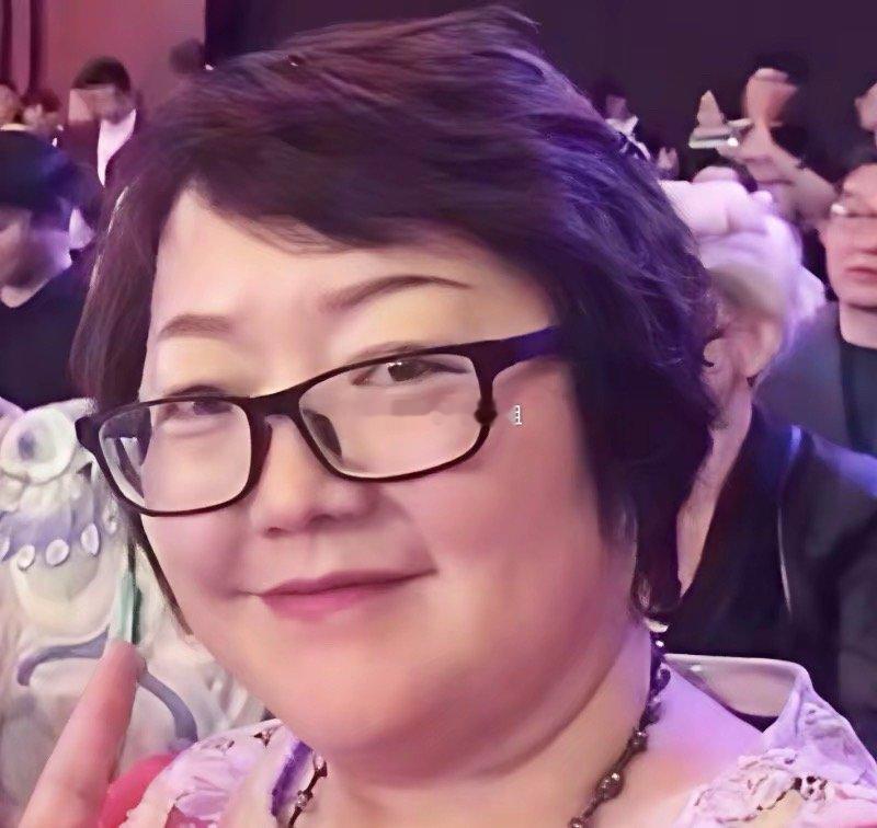 这是个狠女人，非法集资400多亿，奇迹的是她最后有可能还上。这个女人叫钱志敏，大