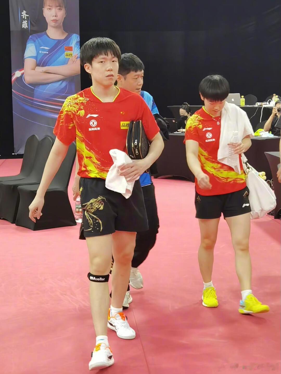 一家四口的美好画面，必须留存王楚钦 孙颖莎 邱贻可 肖战 