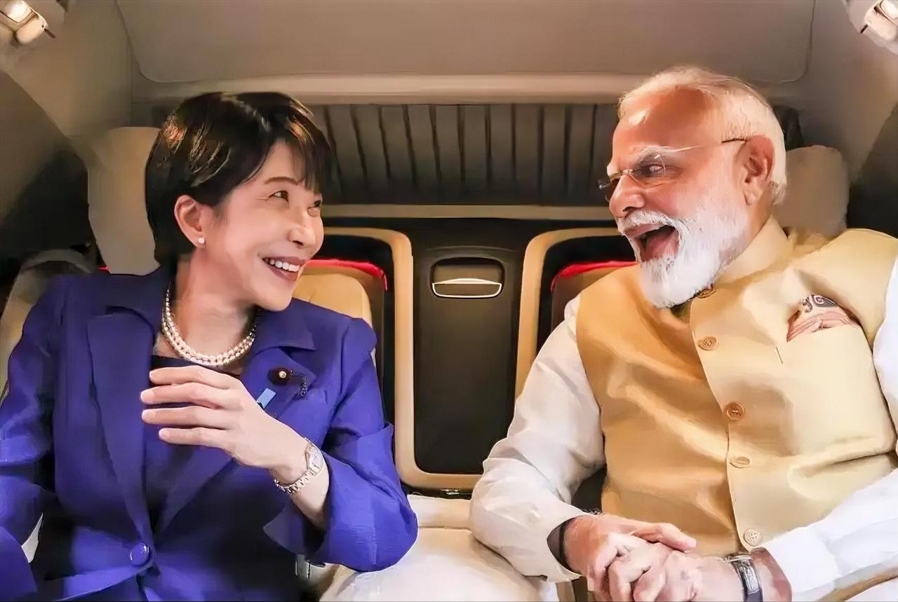 日本首相高市早苗近日访问印度期间，日媒爆料，高市早苗一行全程拒绝饮用印度当地的自