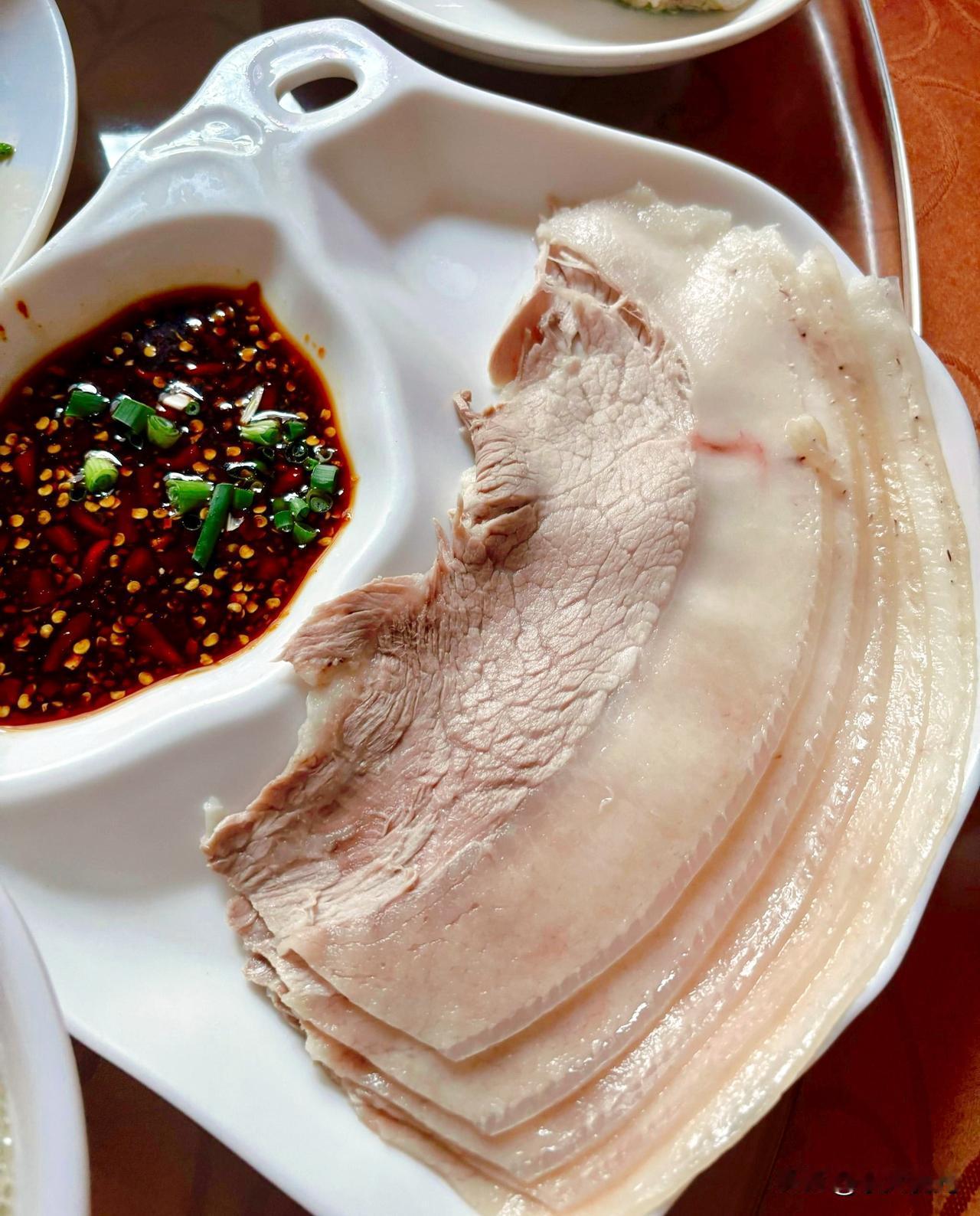 以前在家吃肉，总觉得麻烦！
煎肉容易糊、烤肉费时间、炒肉油烟大，做多了油腻吃不动
