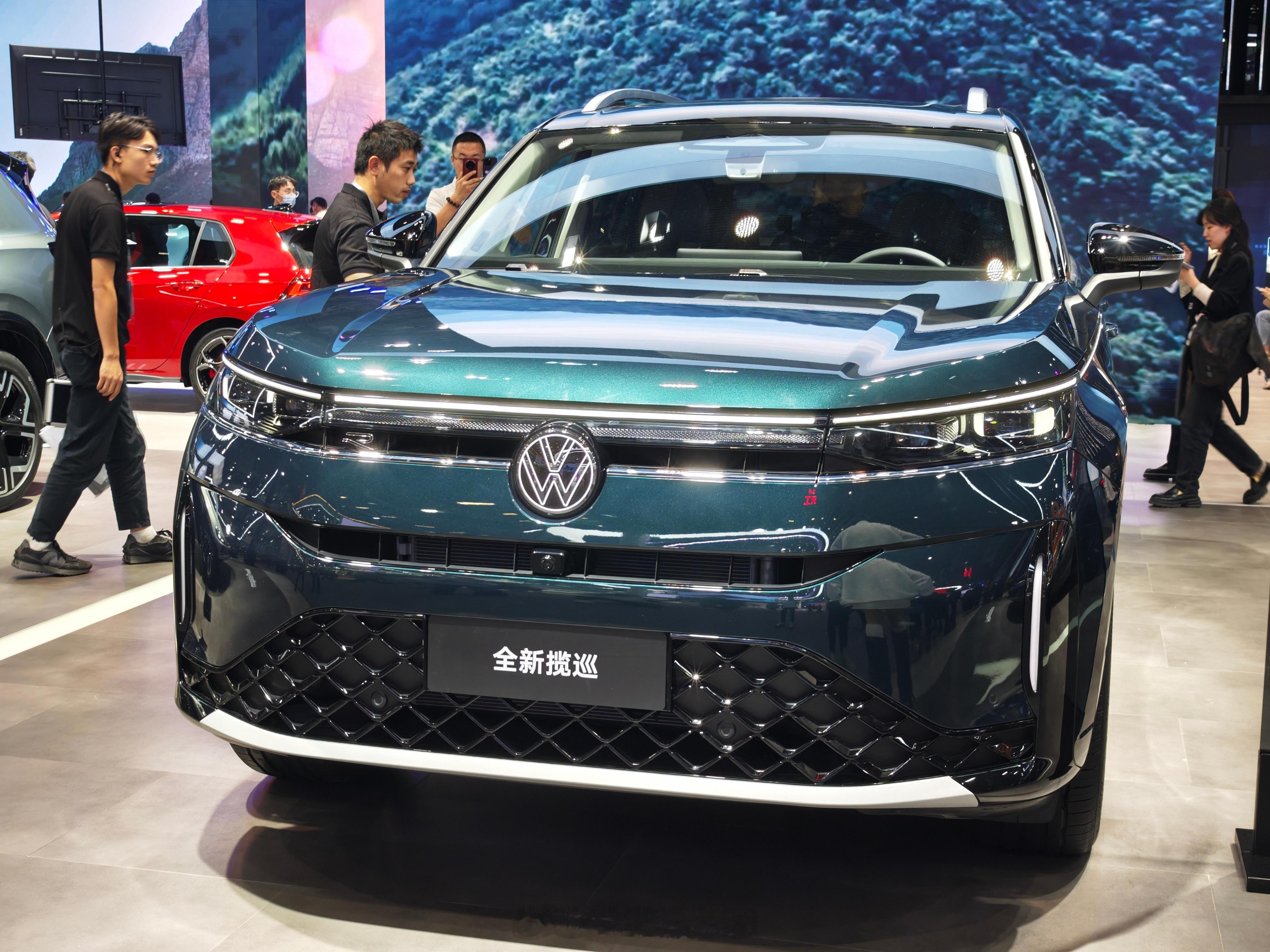 想买燃油大五座SUV的朋友可以关注下这台车！ 新款的一汽-大众揽巡这次主要有两大