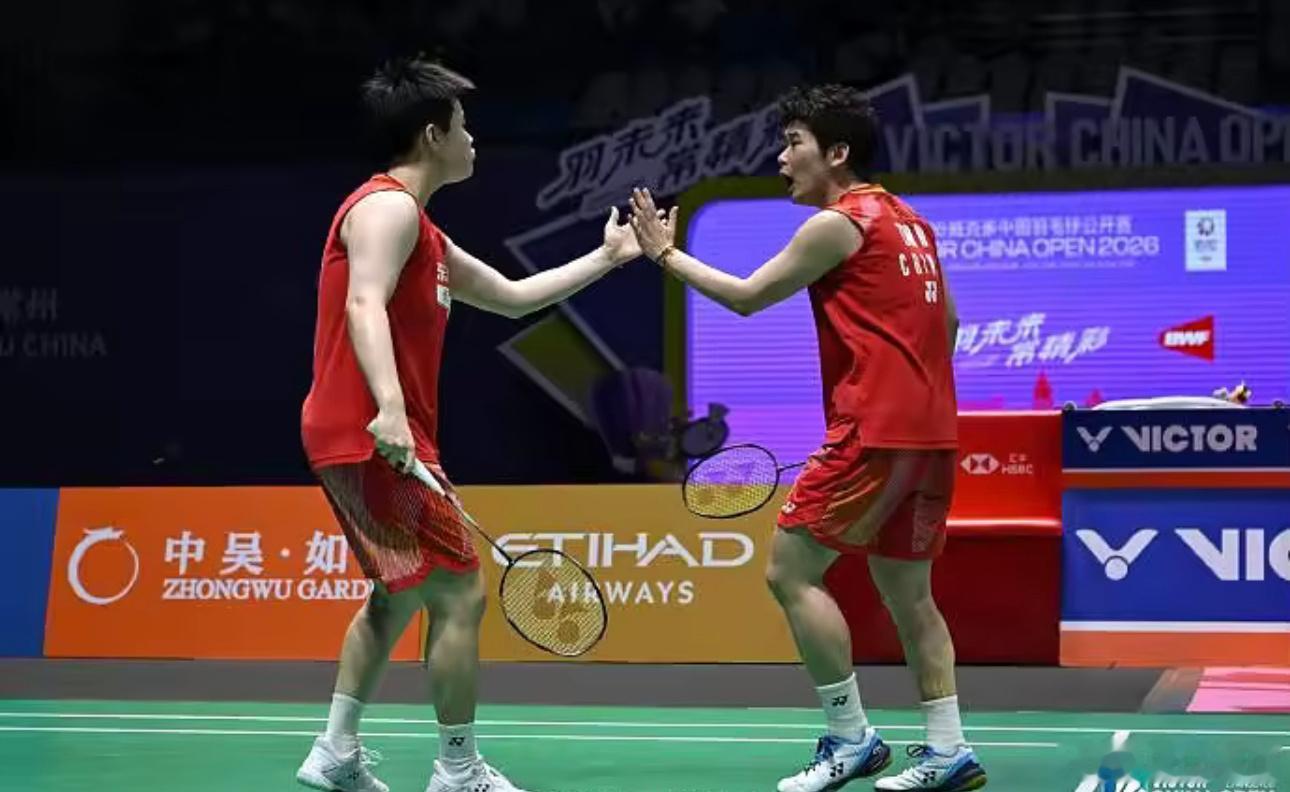 7月26日讯 世界羽联超级1000中国公开赛女双决赛，刘圣书/谭宁2-0击败日本