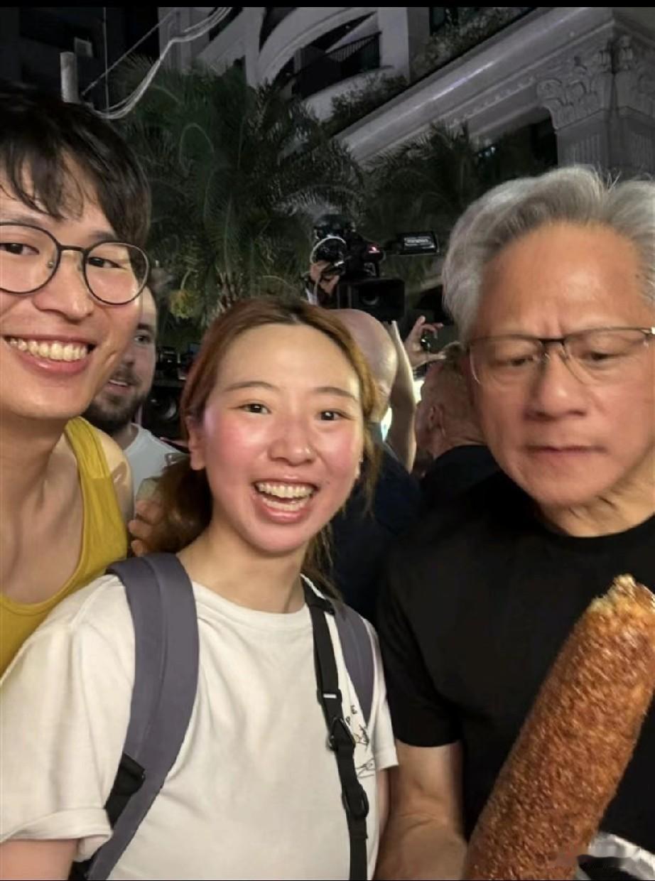 普通人不主动为有钱、有身份的人破例免单、搞特殊优待，守住职业本分，尊重规则，一视