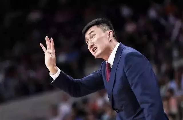 将骄兵悍，广东动一下高层或许是高明之举！
CBA最惊人的消息是广东宏远一连串拿下
