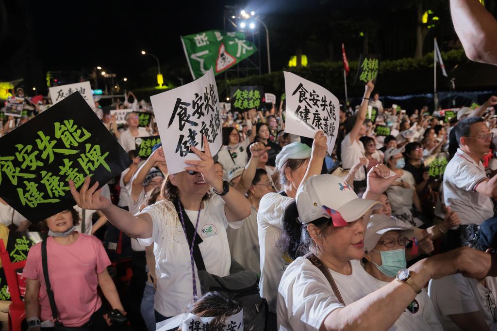 谢龙介怒批赖清德：骄傲、自大且从不认错
国民党昨日发起集会游行，号召民众上凯道反