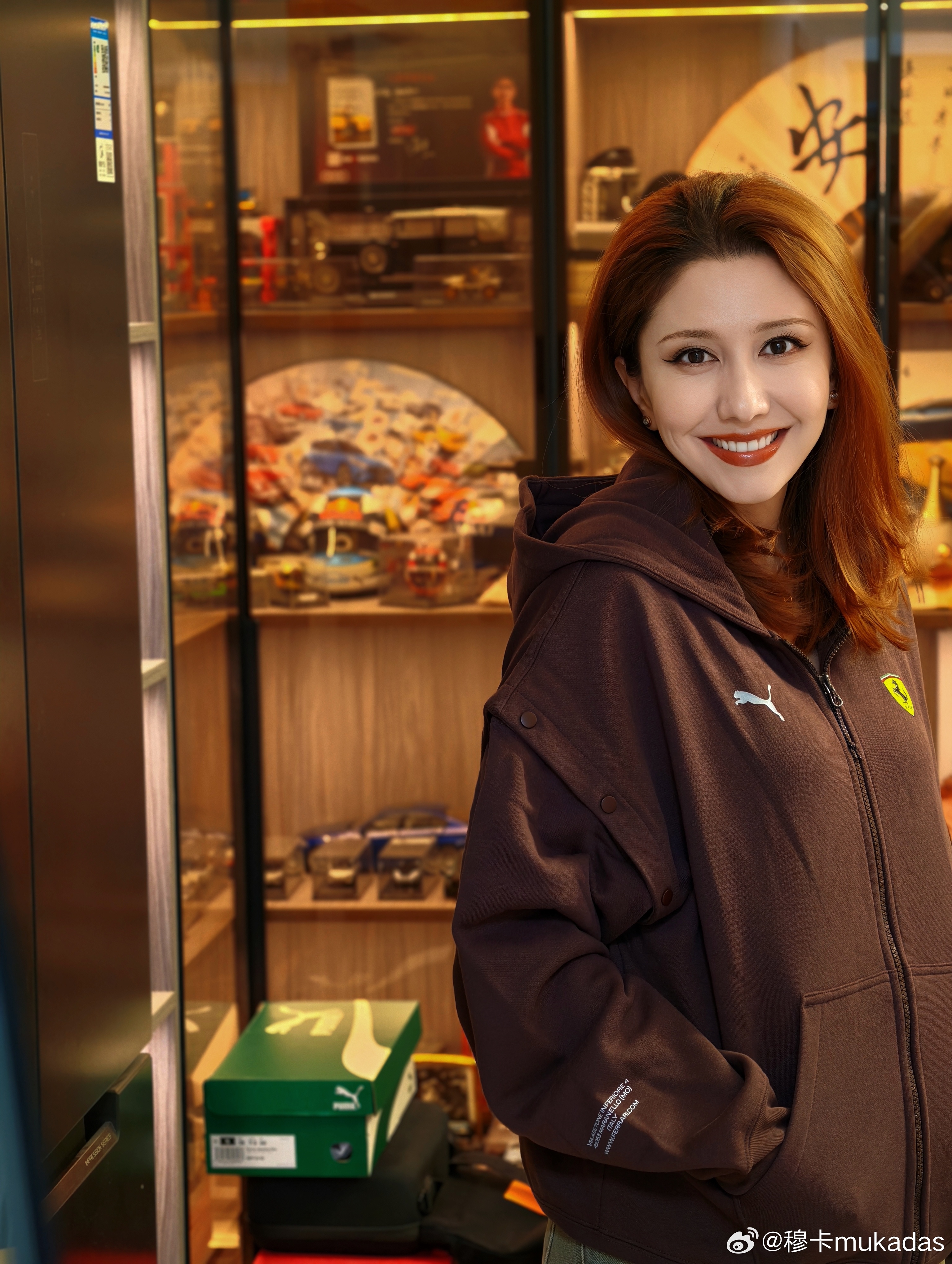 马年春装怎么能少得了它法拉利PUMA赛车风穿搭